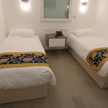 Kyriad Rouen Sud - Les Rouen Hotel