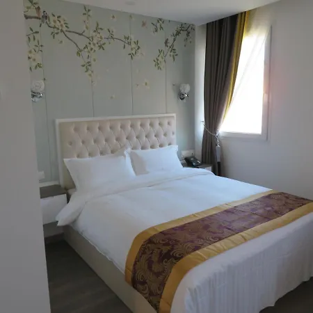 Kyriad Rouen Sud - Les Rouen Szálloda 3*