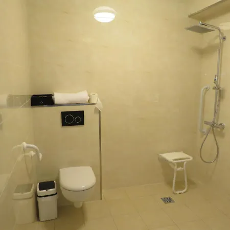 Kyriad Rouen Sud - Les Rouen Szálloda 3*