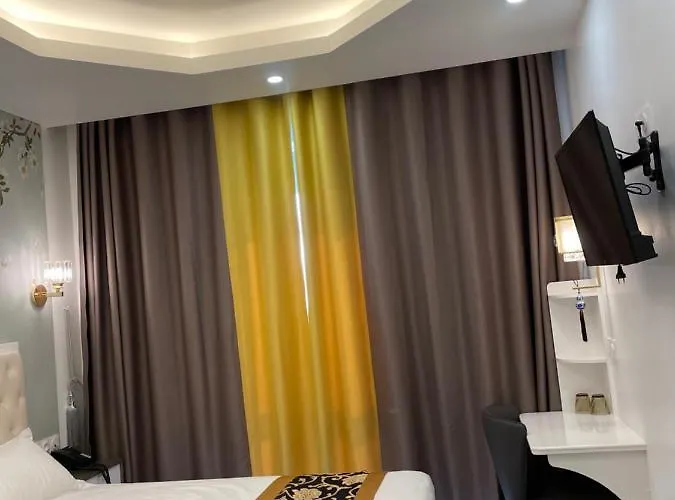 Kyriad Rouen Sud - Les Rouen Hotel