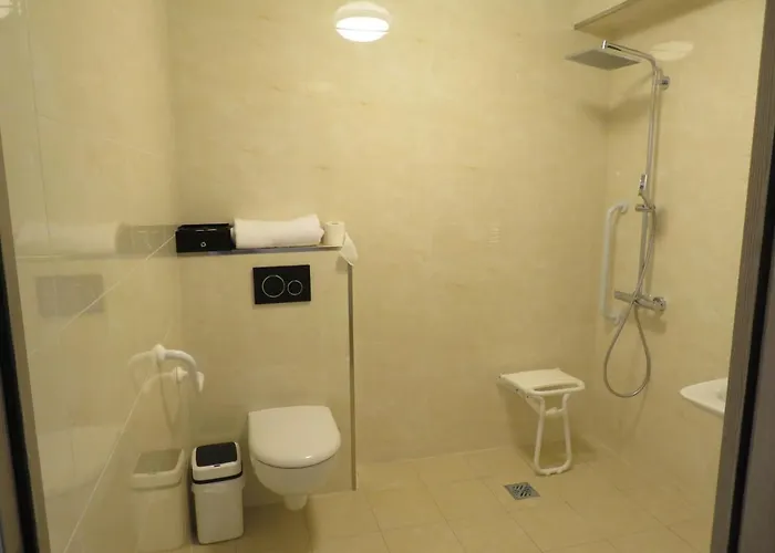 Kyriad Rouen Sud - Les Rouen Otel 3*